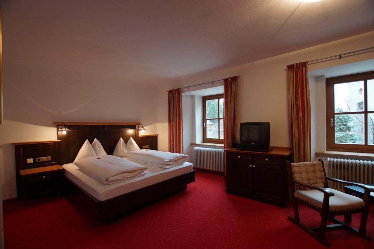 Hotel Neuwirt Mauterndorf  Pokoj fotografie
